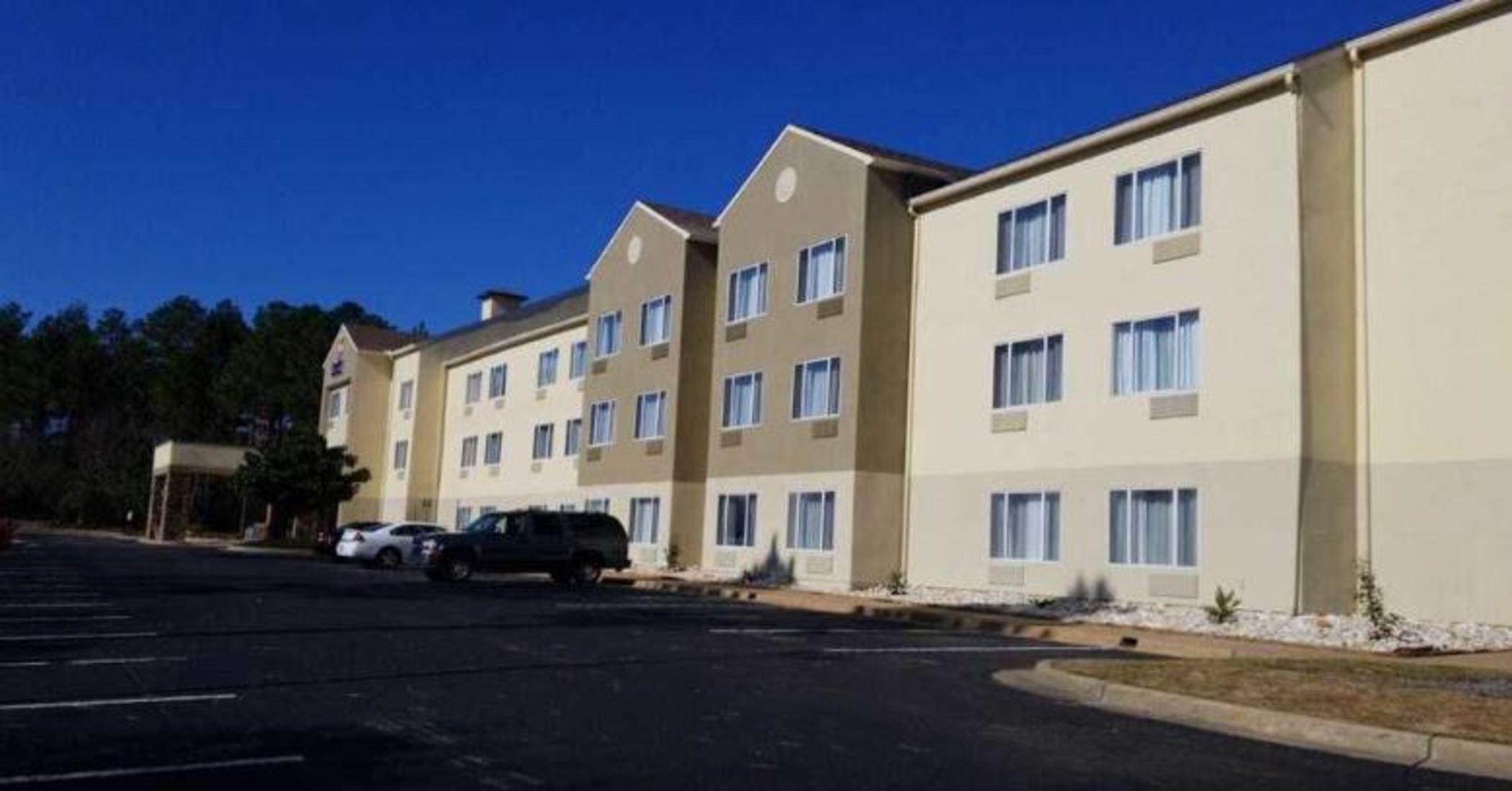 Comfort Inn & Suites Montgomery East Carmichael Rd מראה חיצוני תמונה