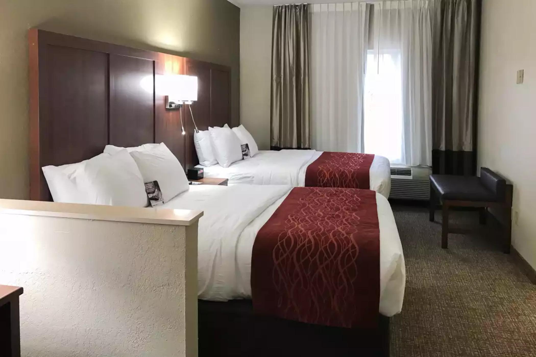 Comfort Inn & Suites Montgomery East Carmichael Rd מראה חיצוני תמונה