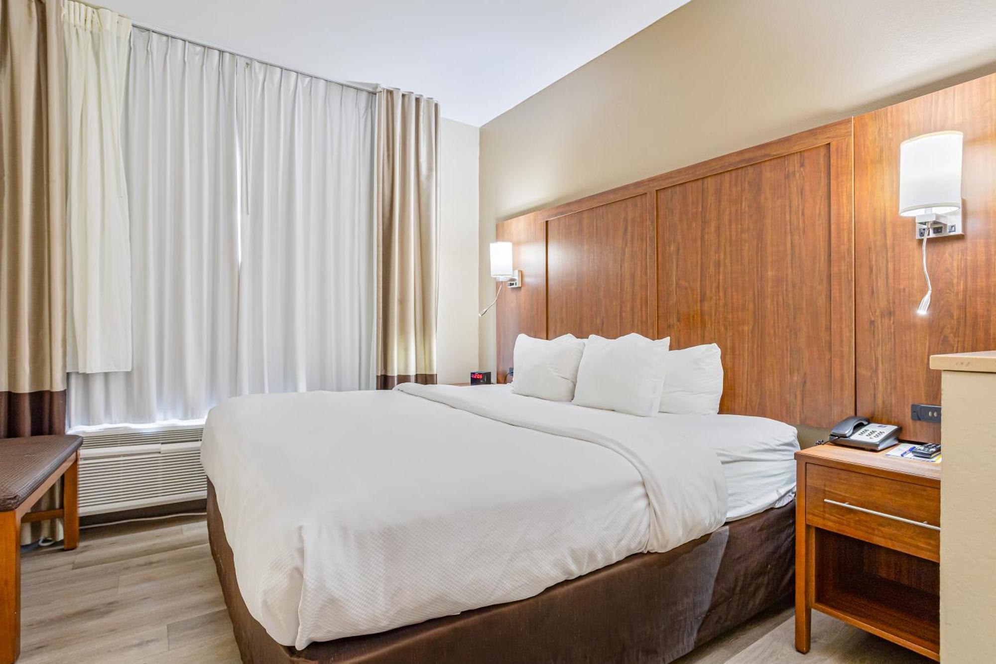 Comfort Inn & Suites Montgomery East Carmichael Rd מראה חיצוני תמונה
