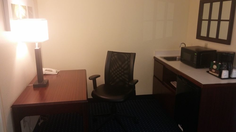 Comfort Inn & Suites Montgomery East Carmichael Rd מראה חיצוני תמונה