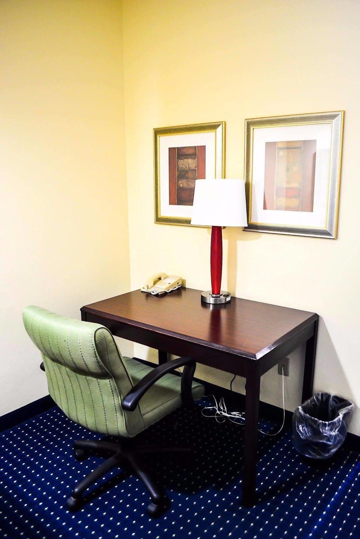 Comfort Inn & Suites Montgomery East Carmichael Rd מראה חיצוני תמונה
