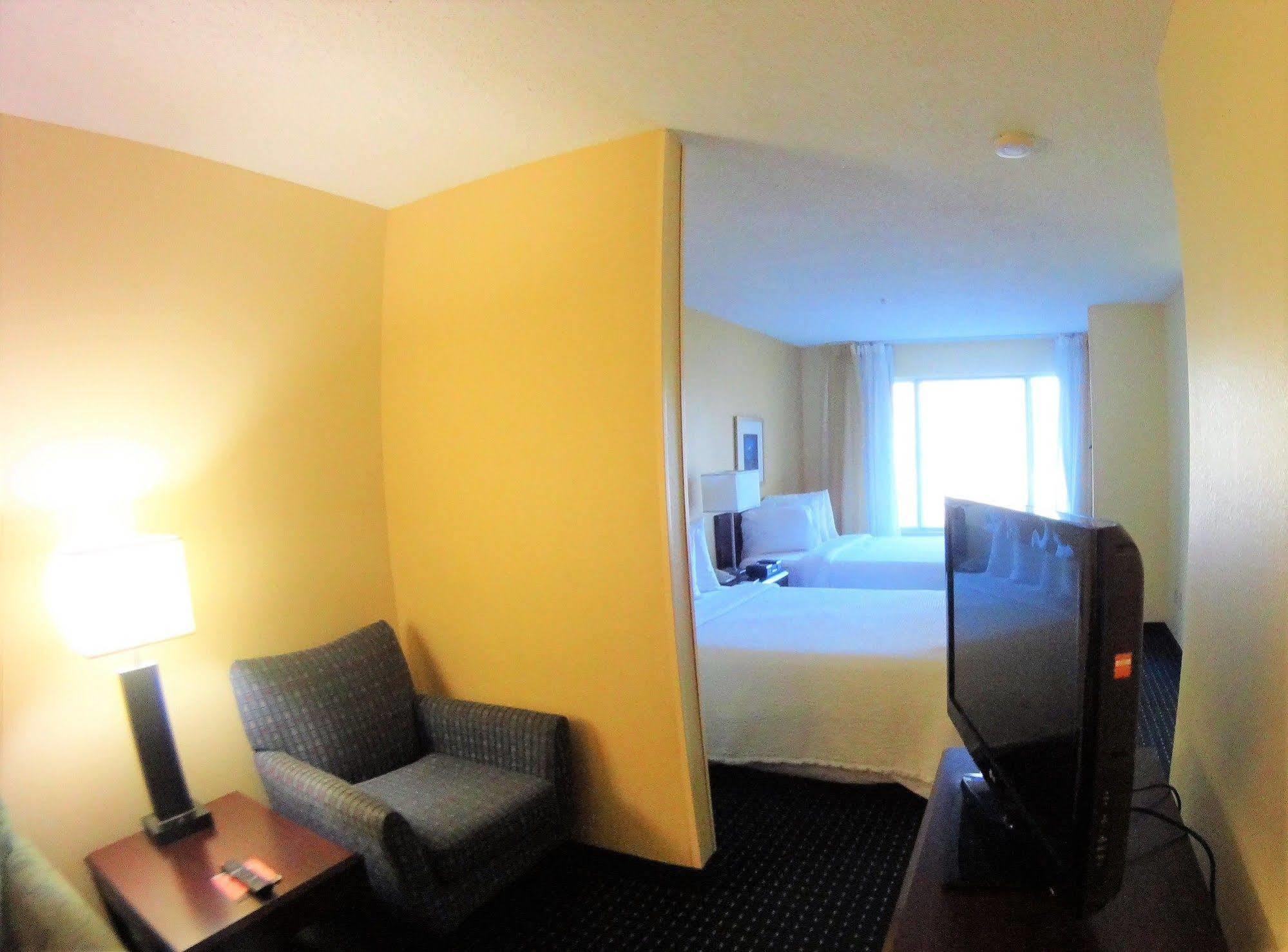 Comfort Inn & Suites Montgomery East Carmichael Rd מראה חיצוני תמונה